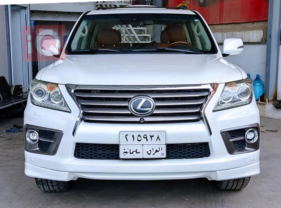 Lexus LX